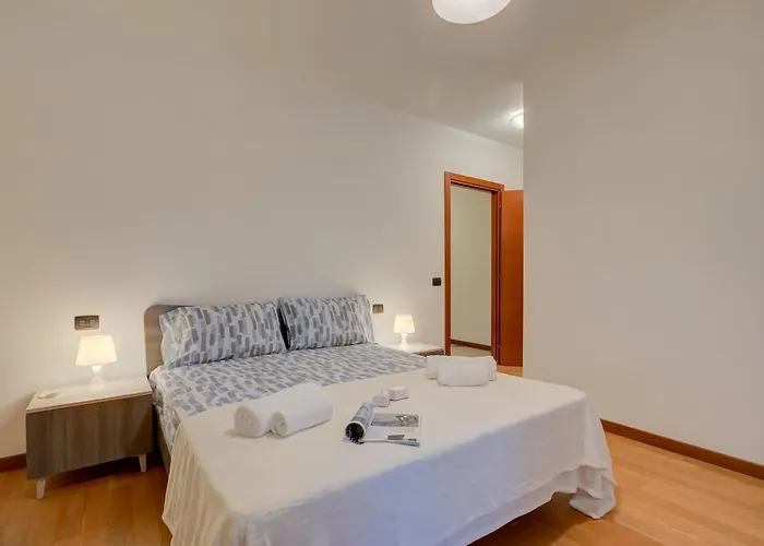 Magnolia - New Center- Happy