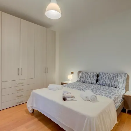 Magnolia - New Center- Happy Appartement Laveno-Mombello