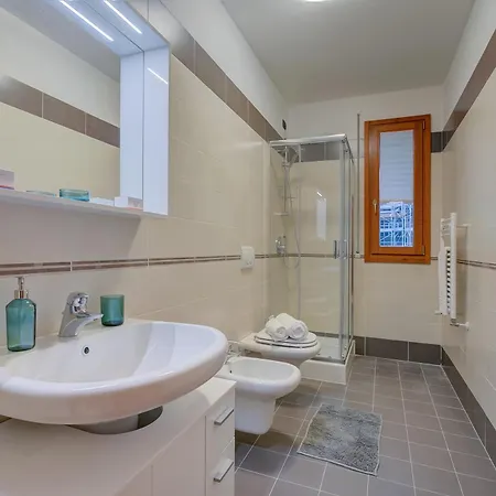 Magnolia - Happy Laveno-Mombello