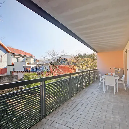 Apartment Magnolia - Happy Laveno-Mombello