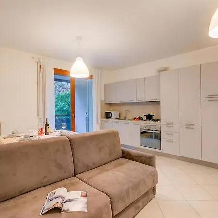 Magnolia: Centre 2br With Terrace - Happy Appartement